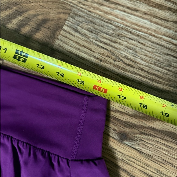 🆕 Fabletics Sun Chaser Shorts 3” Berry With Built In Biker Shorts XL - Picture 6 of 12